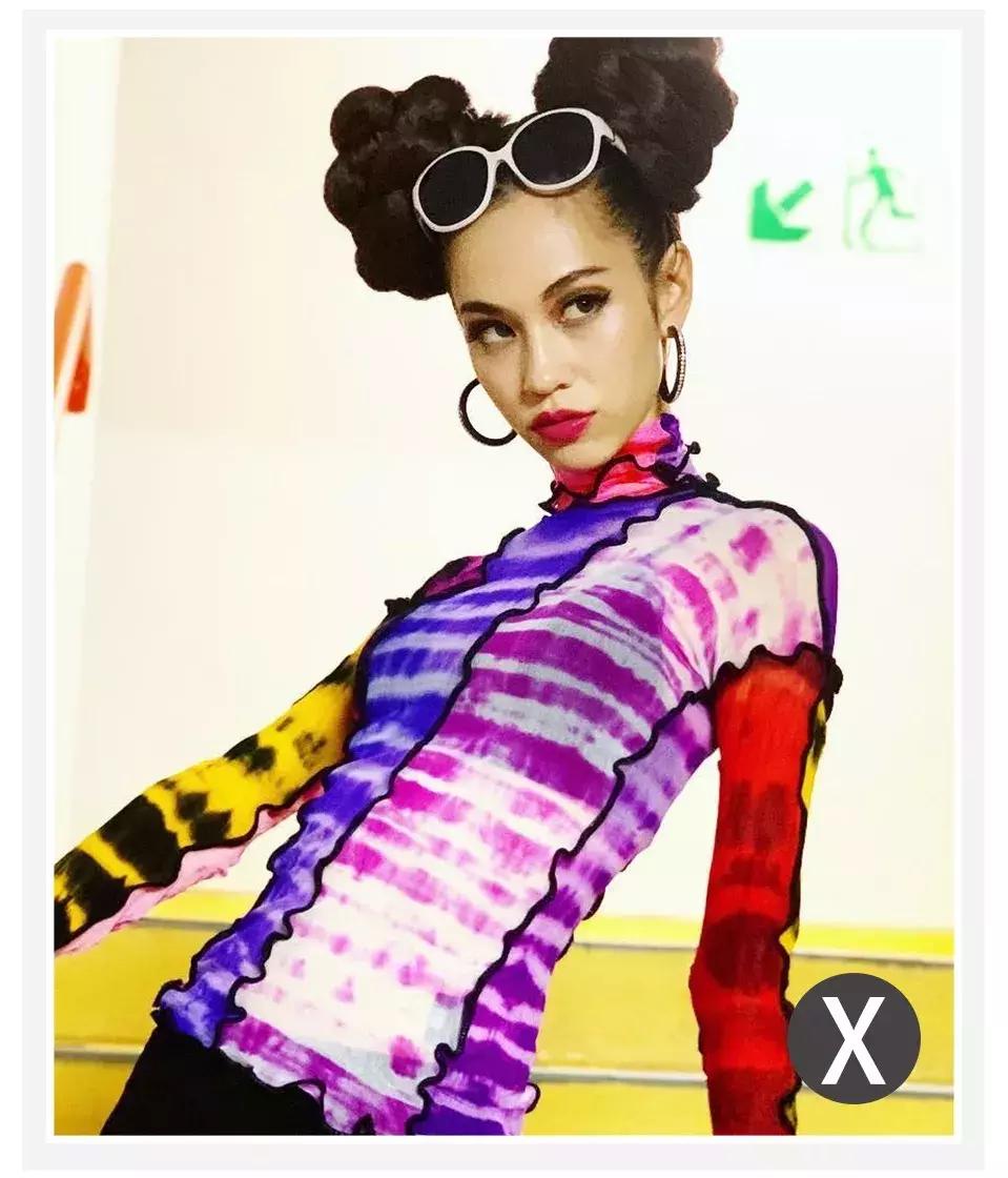 zara夏季新款开口设计短t恤,zara上新型t恤