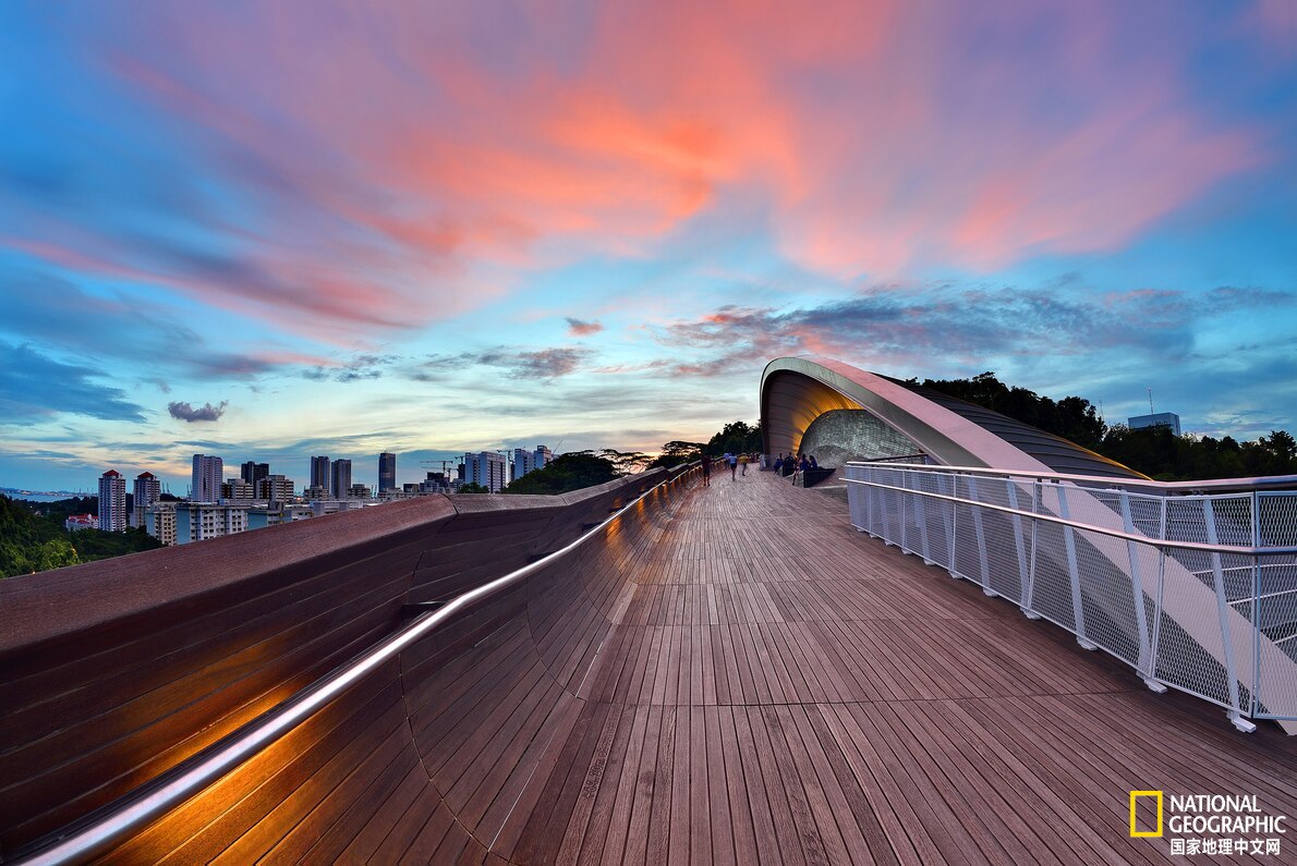 十二个桥梁,中国第一桥梁工程世界奇迹