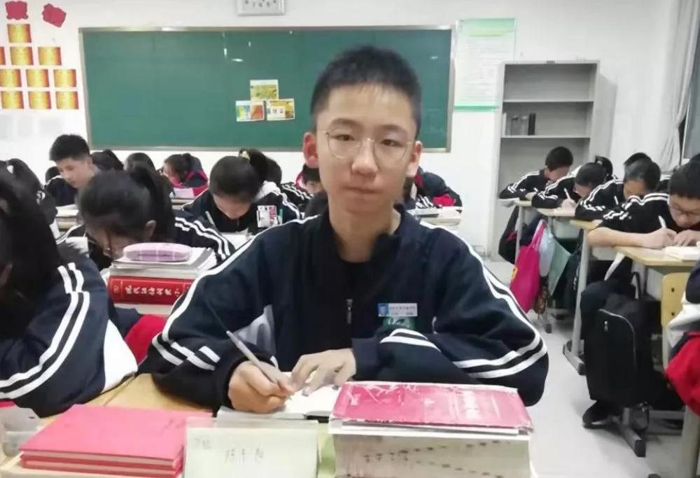 齐都实验学校：砥砺前行写华章异彩纷呈绘锦绣