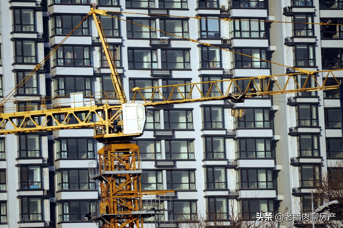 顶楼安装电梯有什么利弊,旧房装电梯对顶楼的影响