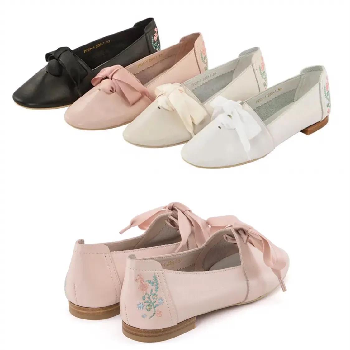 miu粉色芭蕾舞鞋,miumiu新款鞋