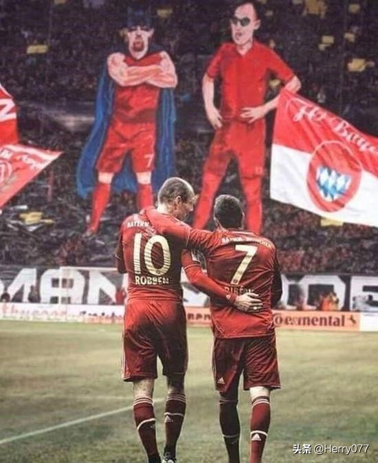 足坛那些年无法被超越的经典,足坛历史最强两翼齐飞