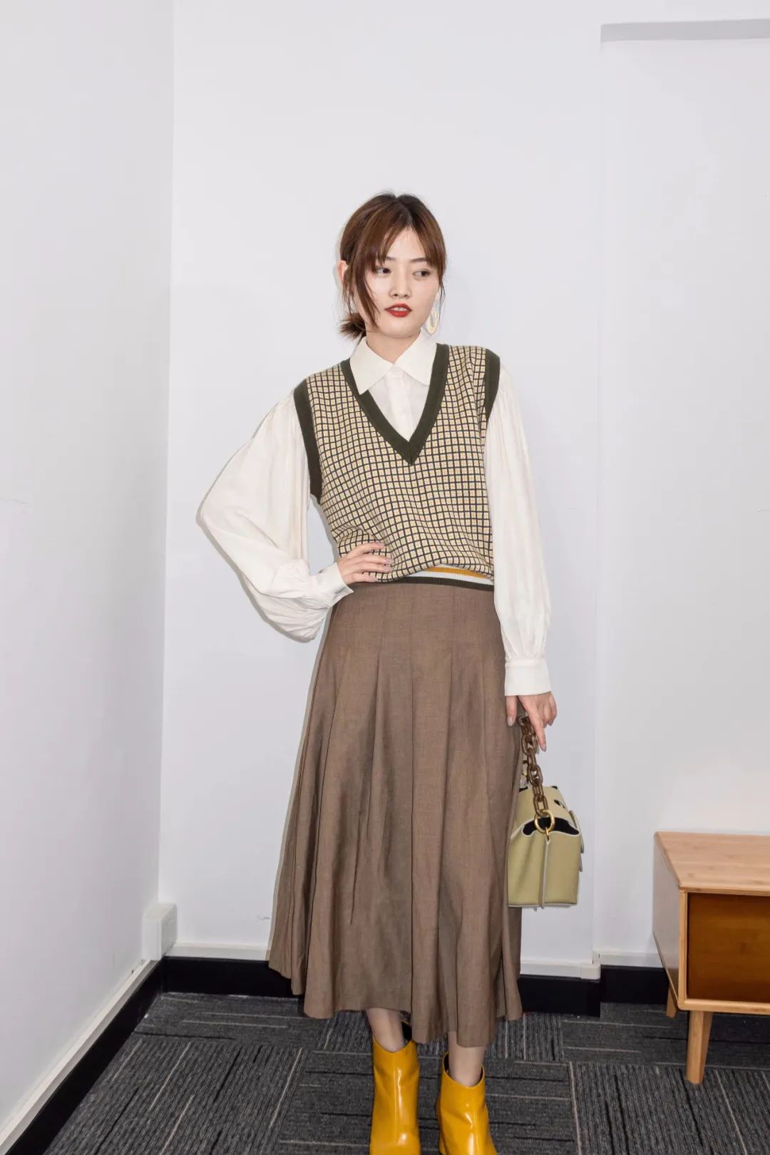 春夏必备三款鞋子品牌大全,秋季潮鞋高颜值推荐