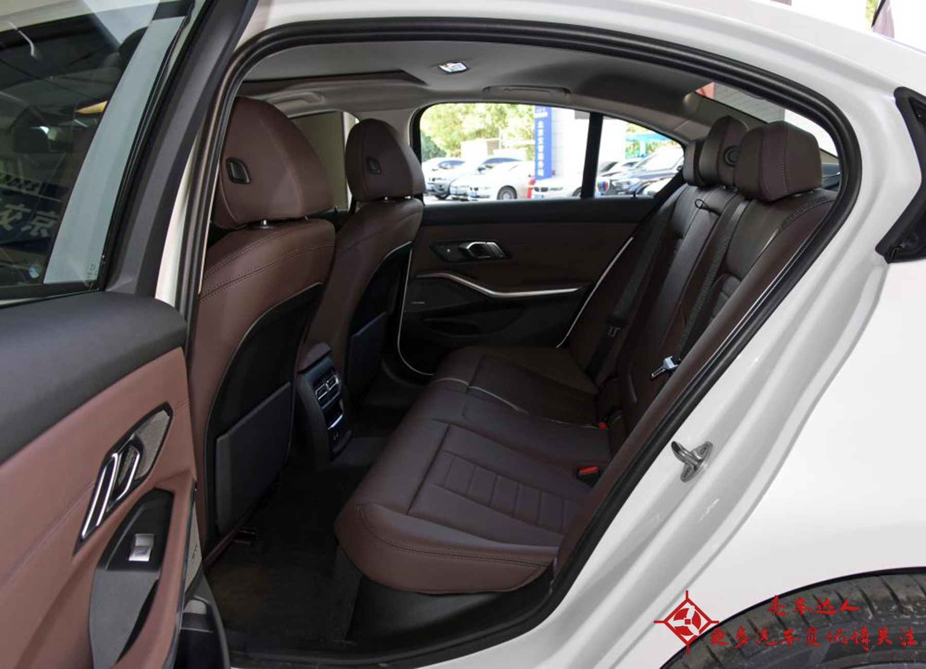 宝马320i怎么样？2.0T156马力，动力够用吗？