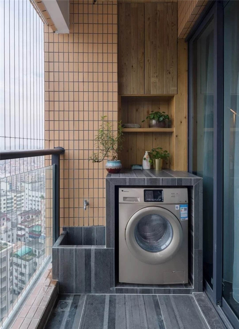 家里安装3个拖把池,怎么在卫生间安装洗拖把池