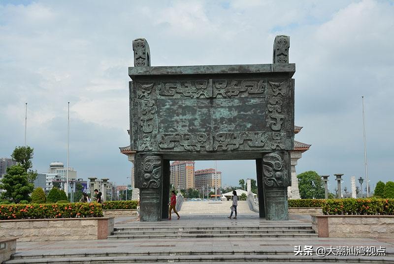 真正的揭阳楼在哪里,揭阳楼广场地标