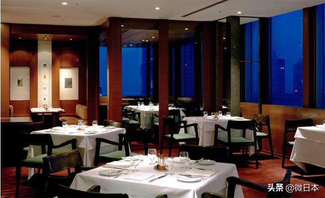 在日本的夜晚,在日本的晚餐