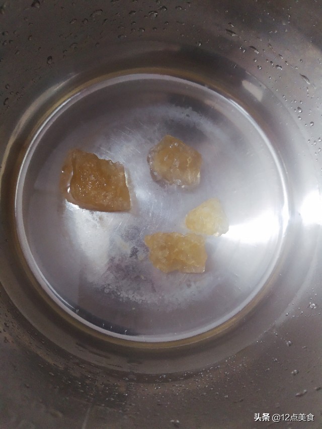 冰糖金桔冬天必备润喉止咳,冰糖金桔干怎么做治咳嗽