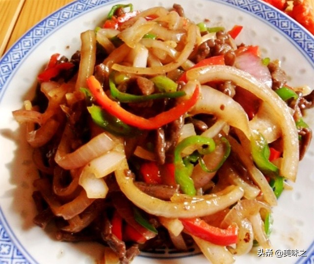 素炒牛肉最好吃的做法,夏季清淡营养炒牛肉的做法