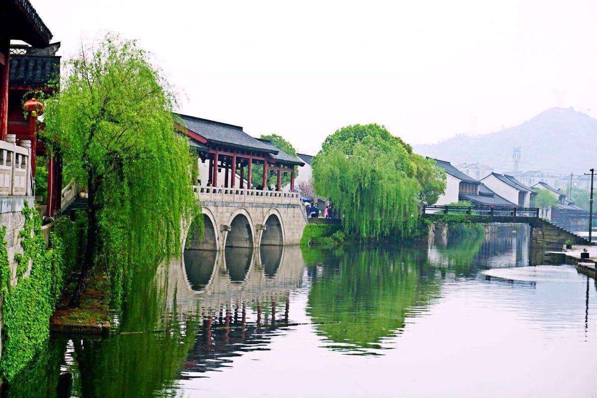 国内最值得去的11个古镇,中国的哪些著名的古镇好玩