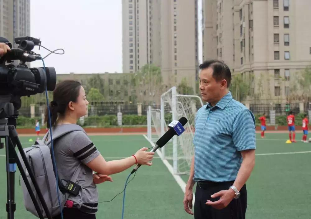 中国青少年足球联赛河南实验,央视记者探访河南学校