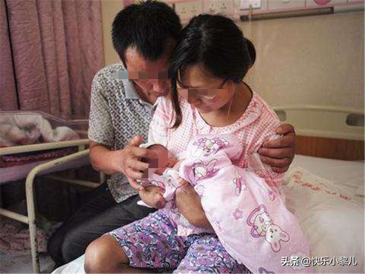 半个月大宝宝“肠坏死”，爸妈冲奶粉时的小习惯，好心办了坏事