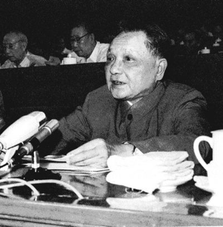 朱国华被判刑后,百姓议论是否会影响朱老总形象,康克清平静回答