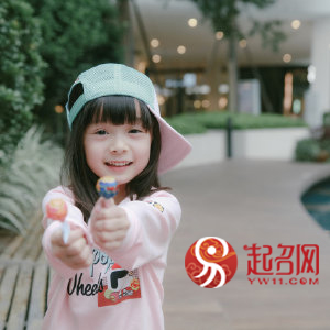 高雅清新女孩名字100分,清新脱俗的三个字女生名字