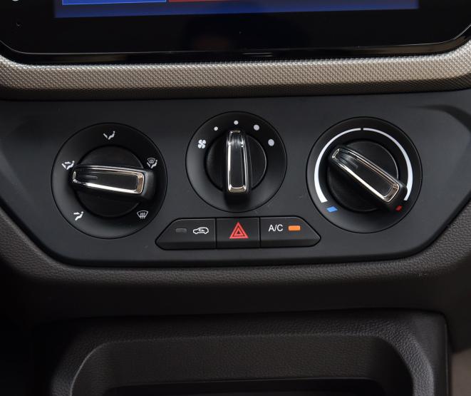 五菱宏光1.5自吸测评,五菱宏光经典款国六1.5测评