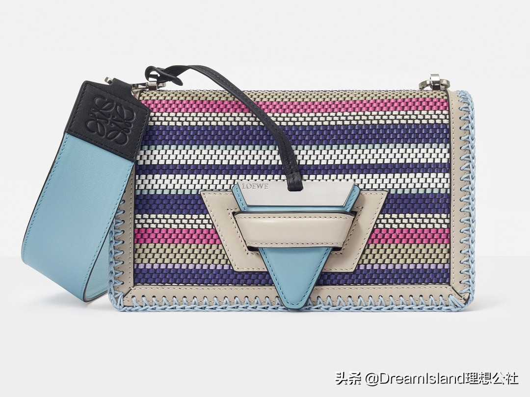 loewe半月形手袋手提包,loewe走秀款包包