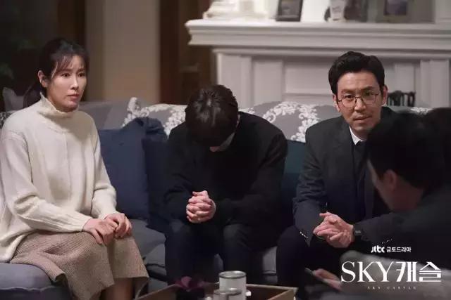 *商勾官**结，以暴制暴，制度背后的真相，全在这部豆瓣9.1的新剧里