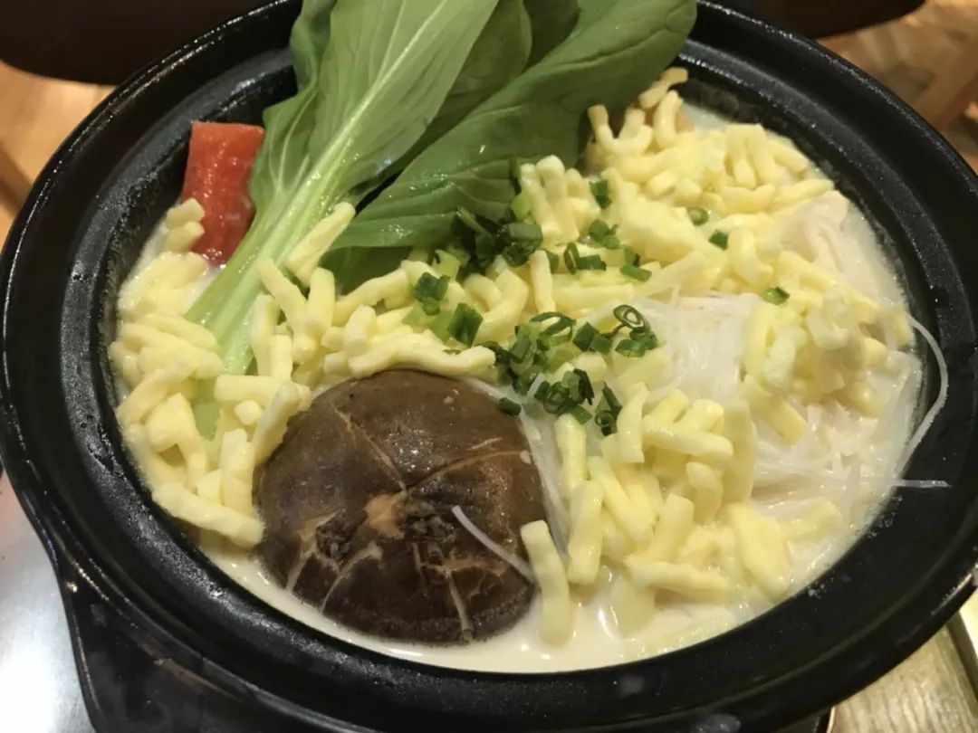 烤大爷烤肉串专卖,台湾烧烤大叔抖音