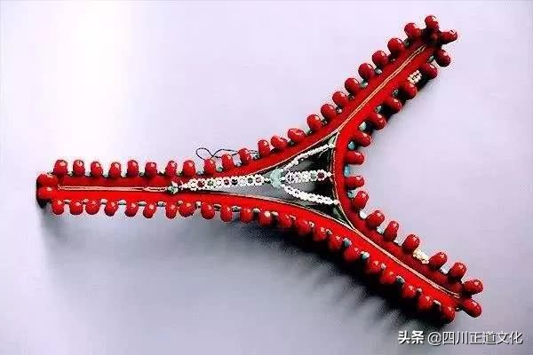 少数民族的饰品有什么,民族特色首饰