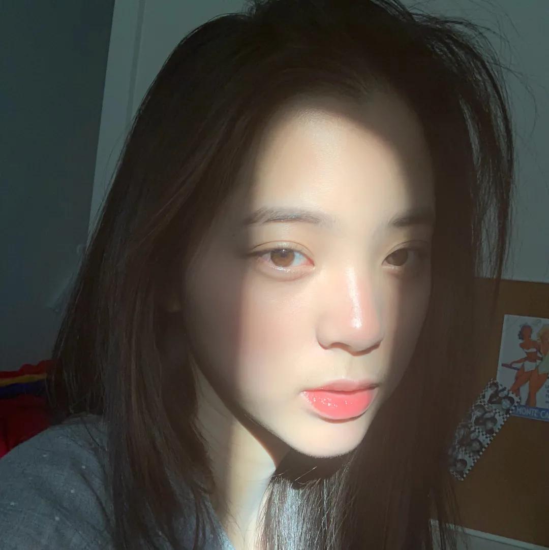 口红的错误涂法,错误的涂口红