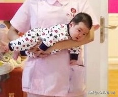 新生儿老是哭闹晚上不睡觉怎么办,新生儿晚上总是哭闹不睡觉怎么办