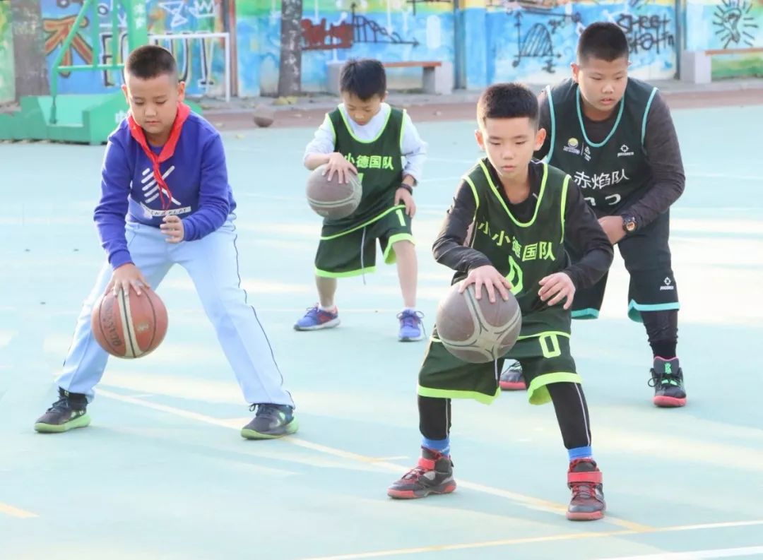 徐辉工作室暨宁夏北京两地交流研讨活动在亦庄一小召开