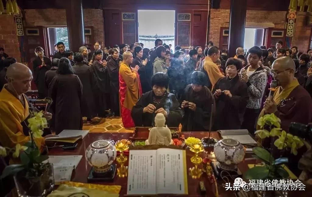 福建佛教法会现场,佛教腊八节施粥活动方案