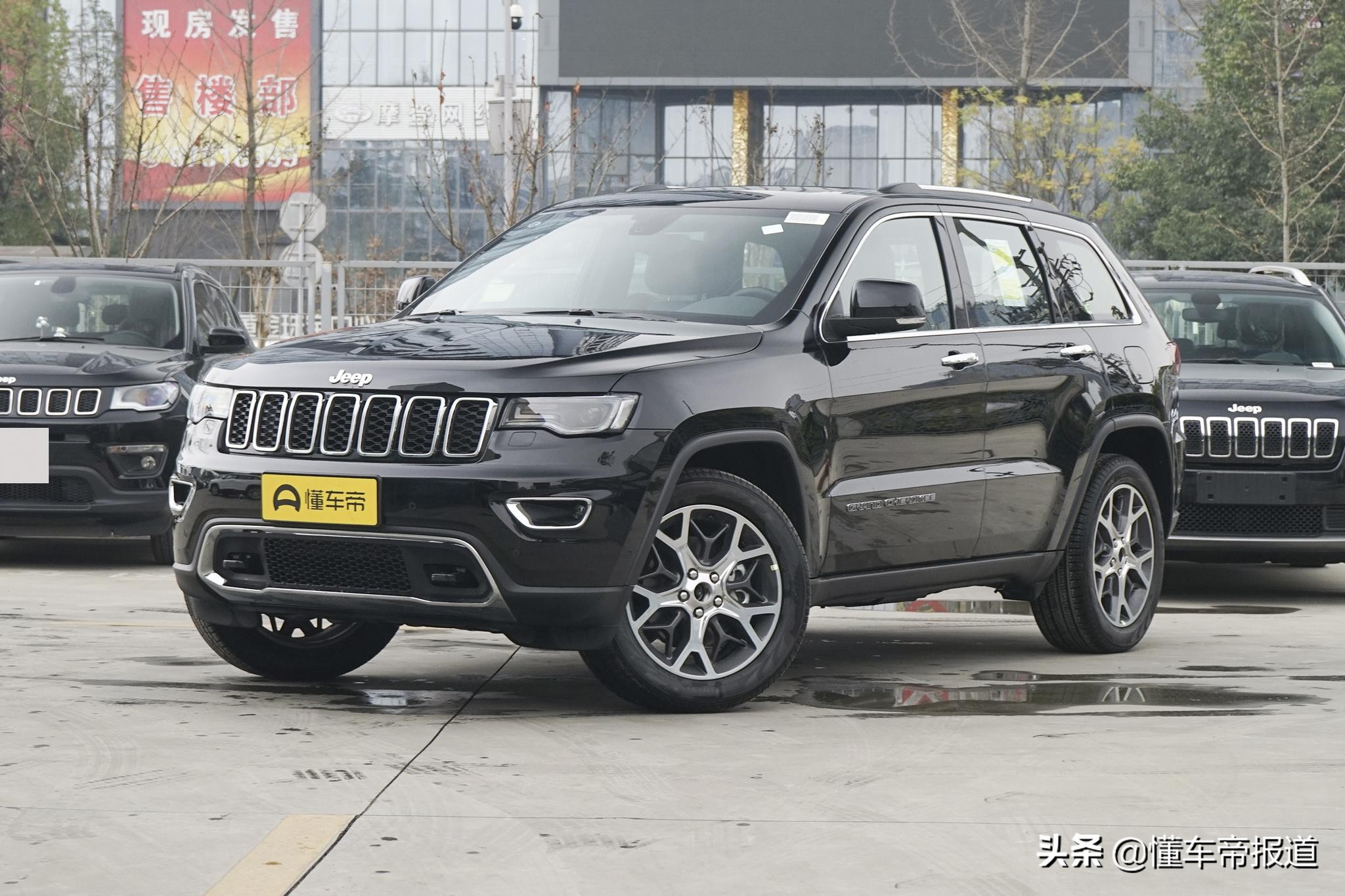 jeep2022款大切诺基国内上市时间,jeep第四代大切诺基升级外观