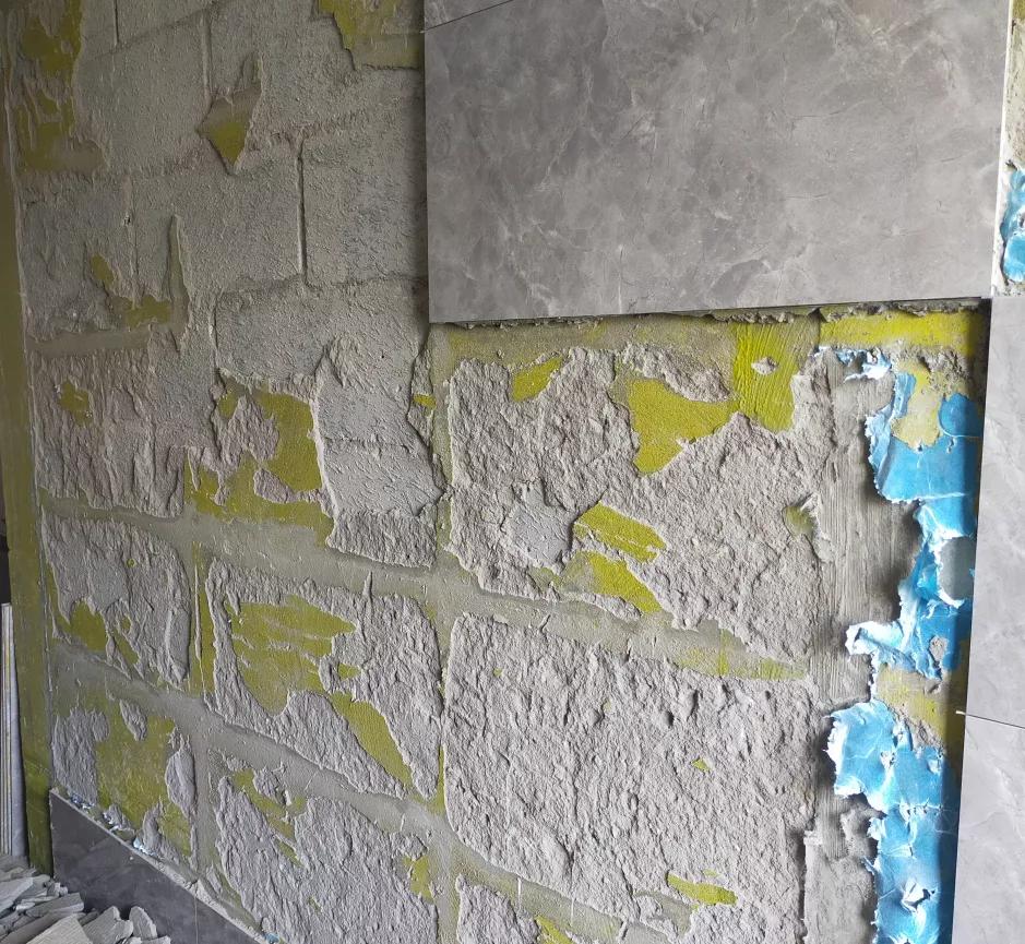 用瓷砖胶贴瓷砖要不要刷背胶,使用瓷砖胶的正确方法