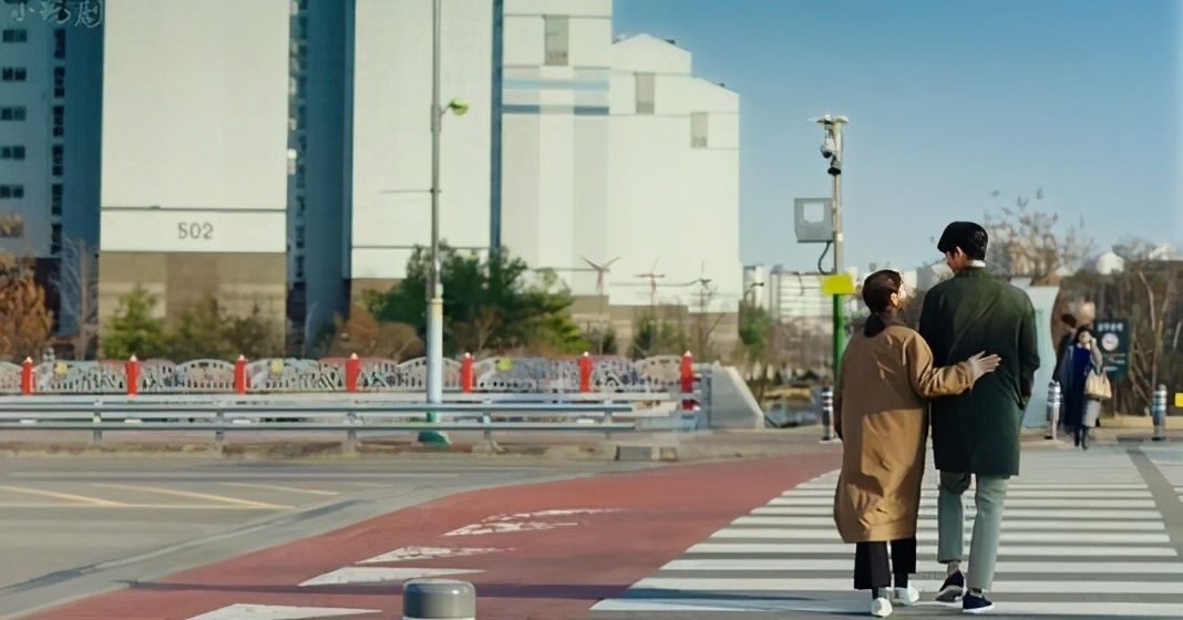 一条裤子穿了七天没有洗,一条裤子七年没洗