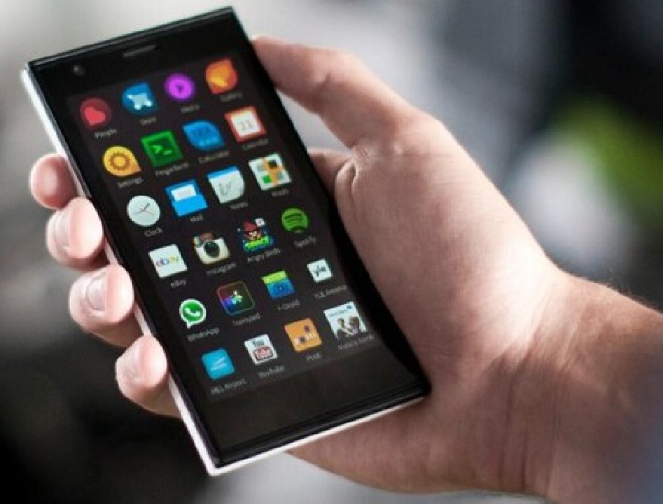 手机充电放枕头下引起火灾,手机在床头充电爆炸