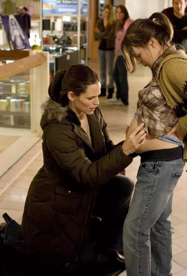 怀孕了在学校怎么办,高中就想生孩子怎么办