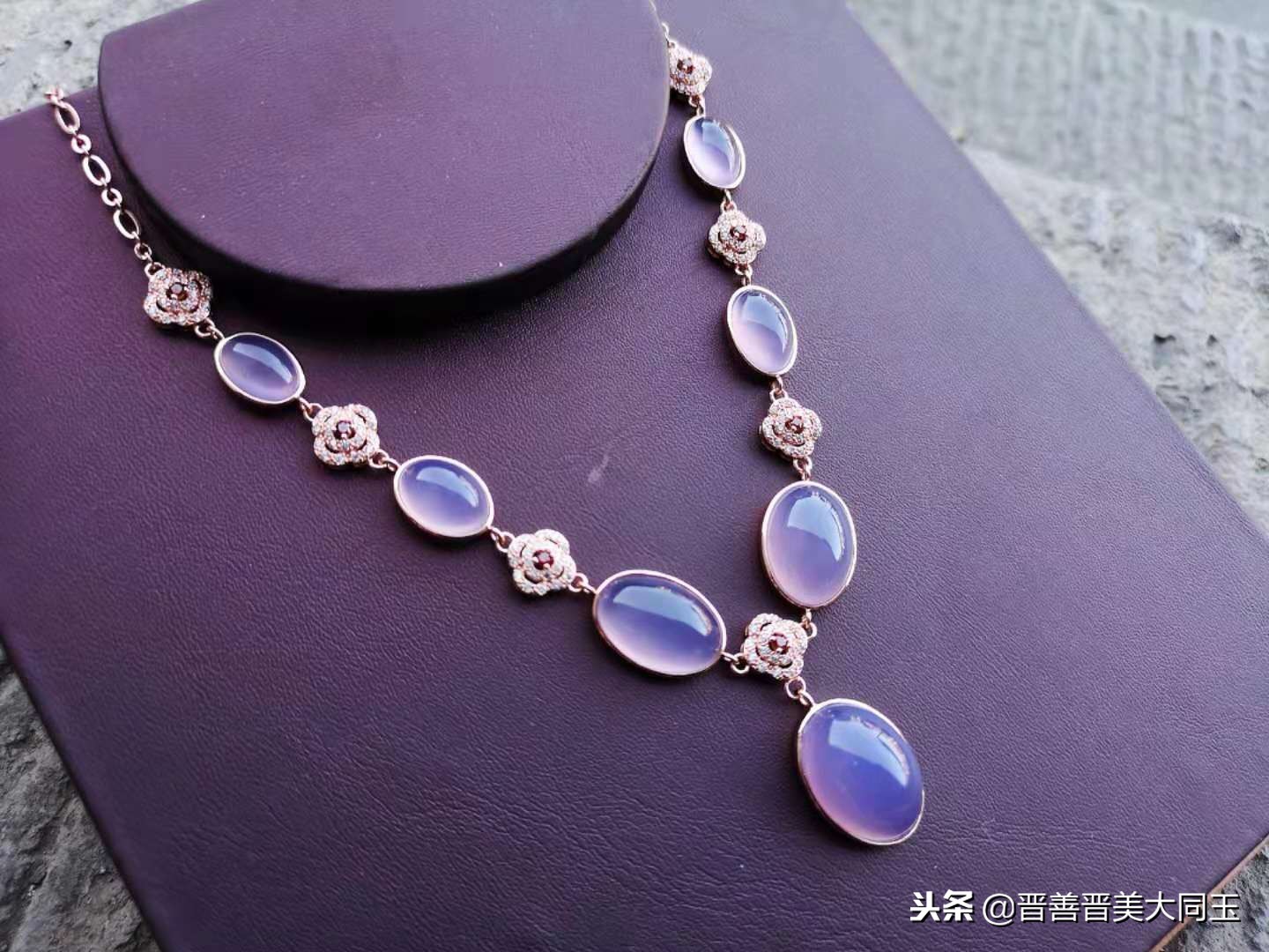 什么是玉髓玉髓和玉有区别吗,如何分辨玉和玉髓的区别