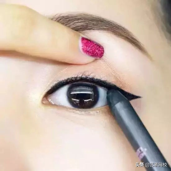 正确的淡妆化妆步骤怎样化淡妆,化简单淡妆化妆的正确步骤