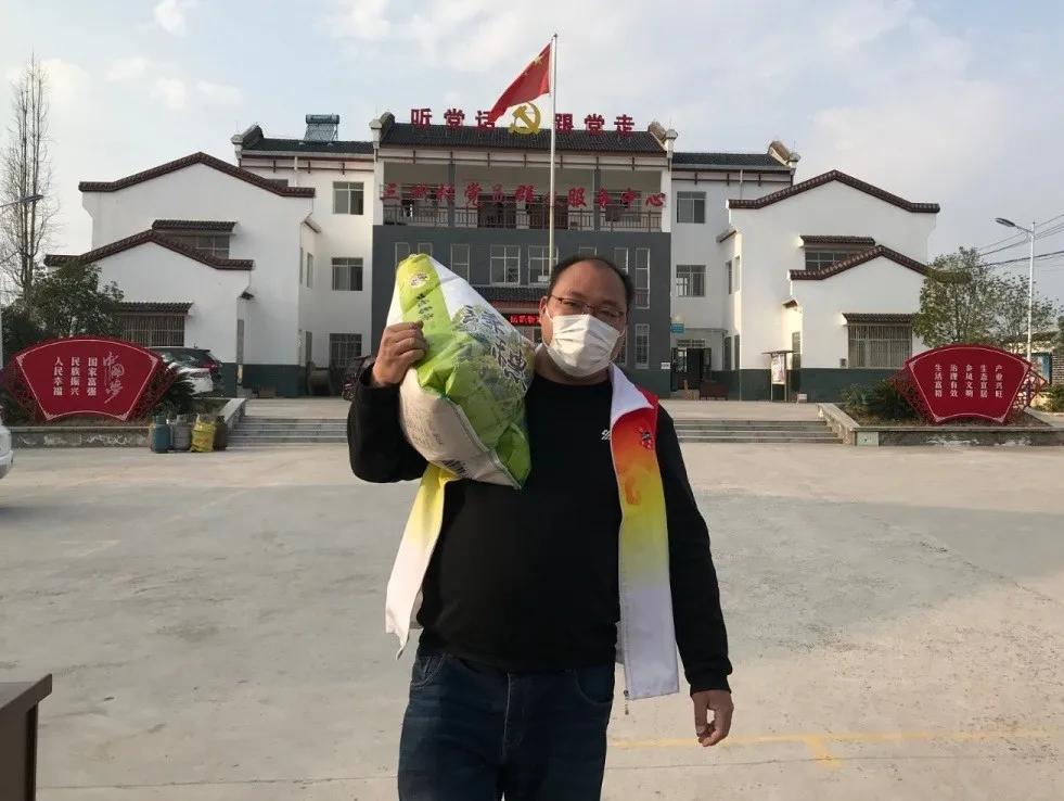 平凡人的不平凡爱情,平凡人的不平凡梦想