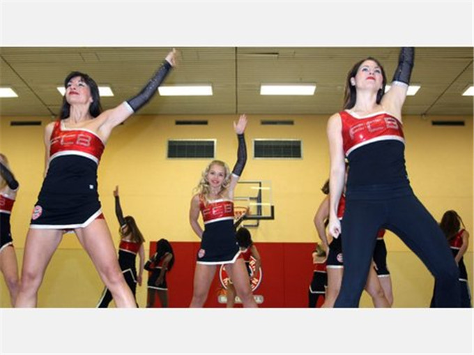 德国篮球拜仁,拜仁拉拉队