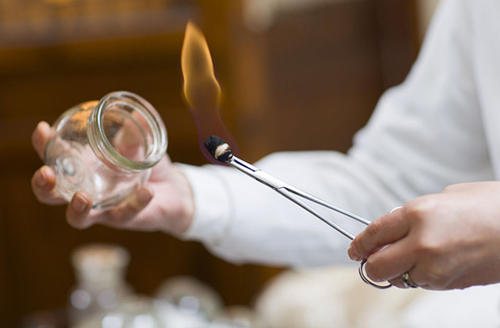 拔罐或针灸能治白癜风,白癜风拔罐