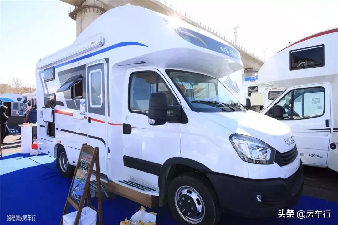 房车大全20-30万的c型房车限量版,房车价格30万元空间大全新自动挡