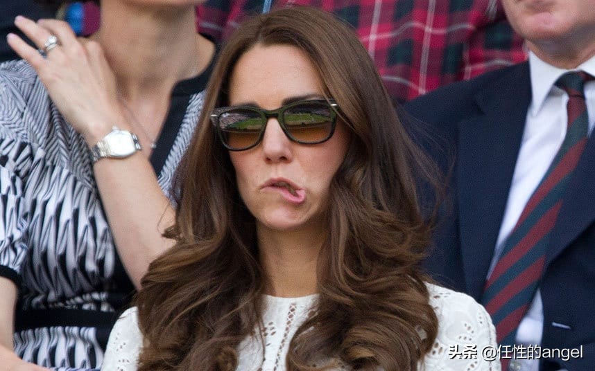 英国王室小王子搞怪,英国王室抢眼绿色高颜值王室成员