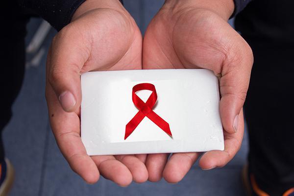 感染艾滋病身体有什么变化,感染了艾滋身上有哪些变化