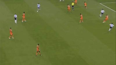 足球历史十大最强前腰,足球历史上最好的前腰