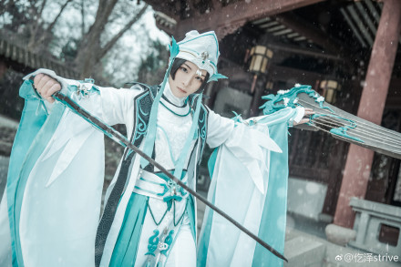 快来感受来自奶妈的爱~剑网三治疗心法cos，五七万真的美貌呀~