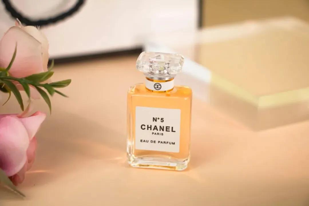 香奈儿最好的香水是哪一款,香奈儿5号香水哪种最好闻