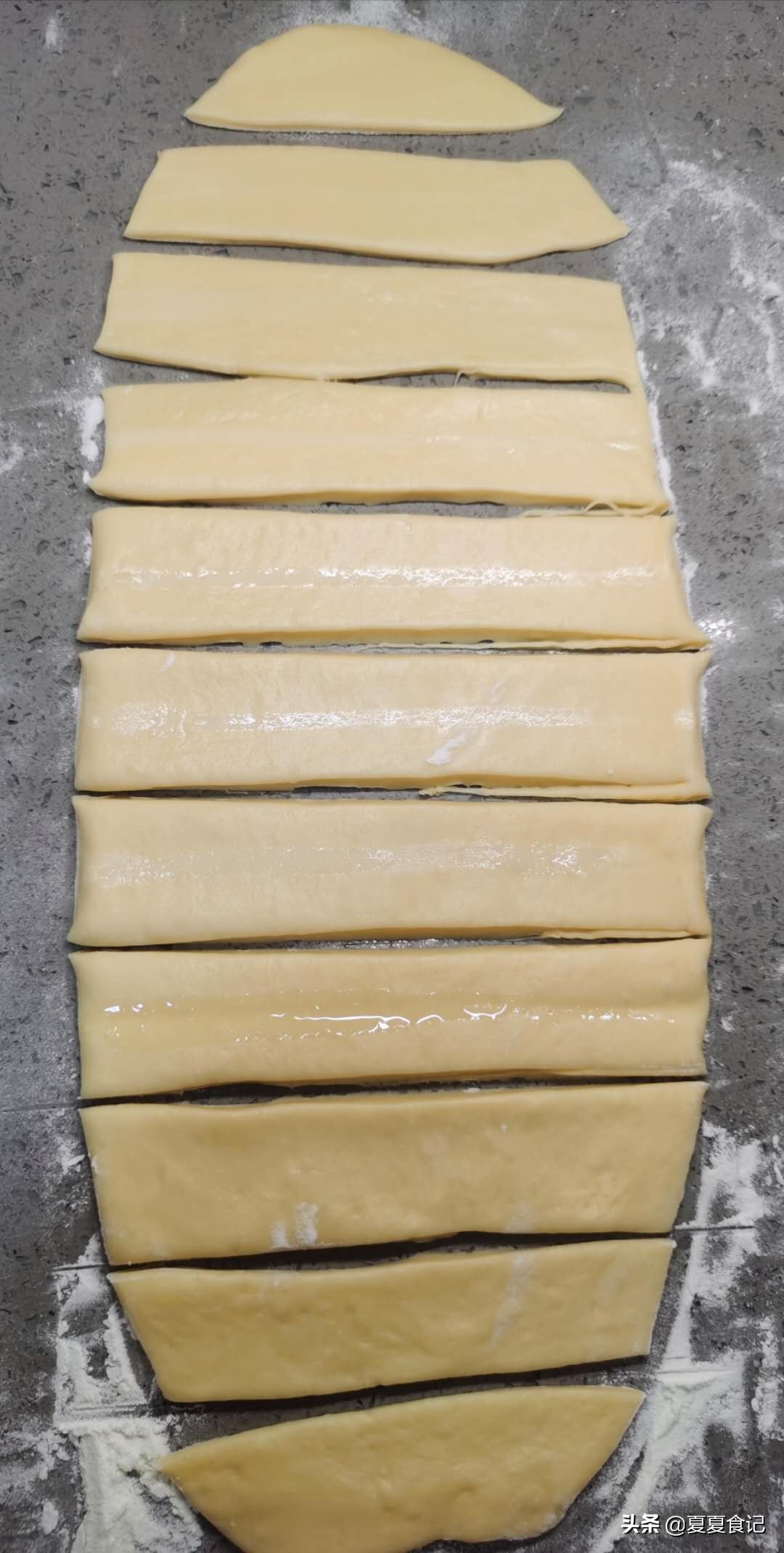 炸好的油条如何保持松软,在家炸油条怎样使油条更蓬松