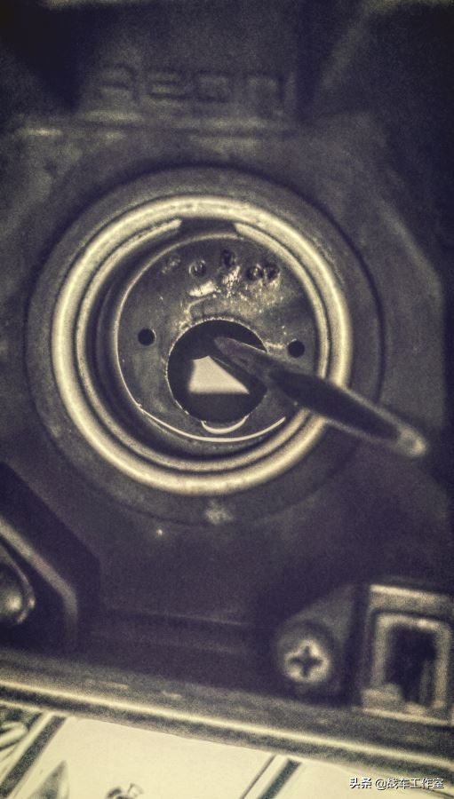 宏佳腾3d-350r用的什么发动机,宏佳腾350r倒三轮摩托车评测