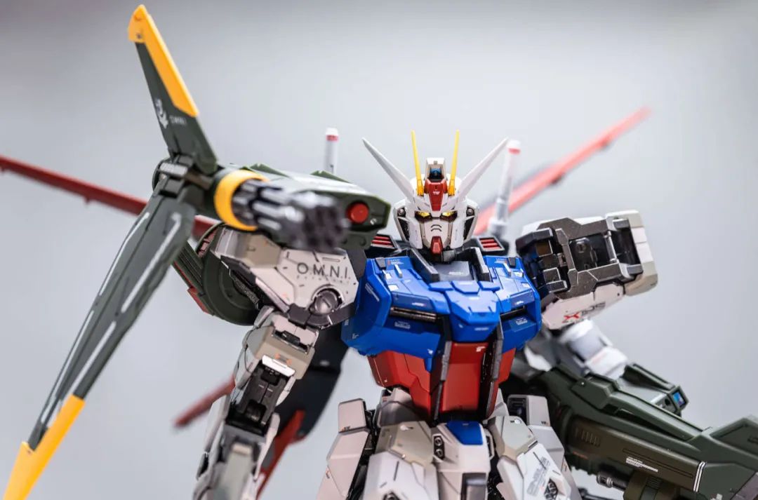 pg强袭高达头部拼装,pg强袭自由拼装过程