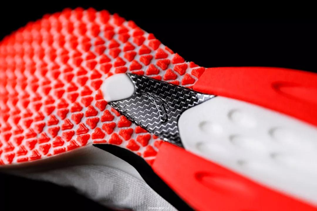 亚瑟士碳板跑鞋metaspeedsky,up302.0elite碳板跑鞋