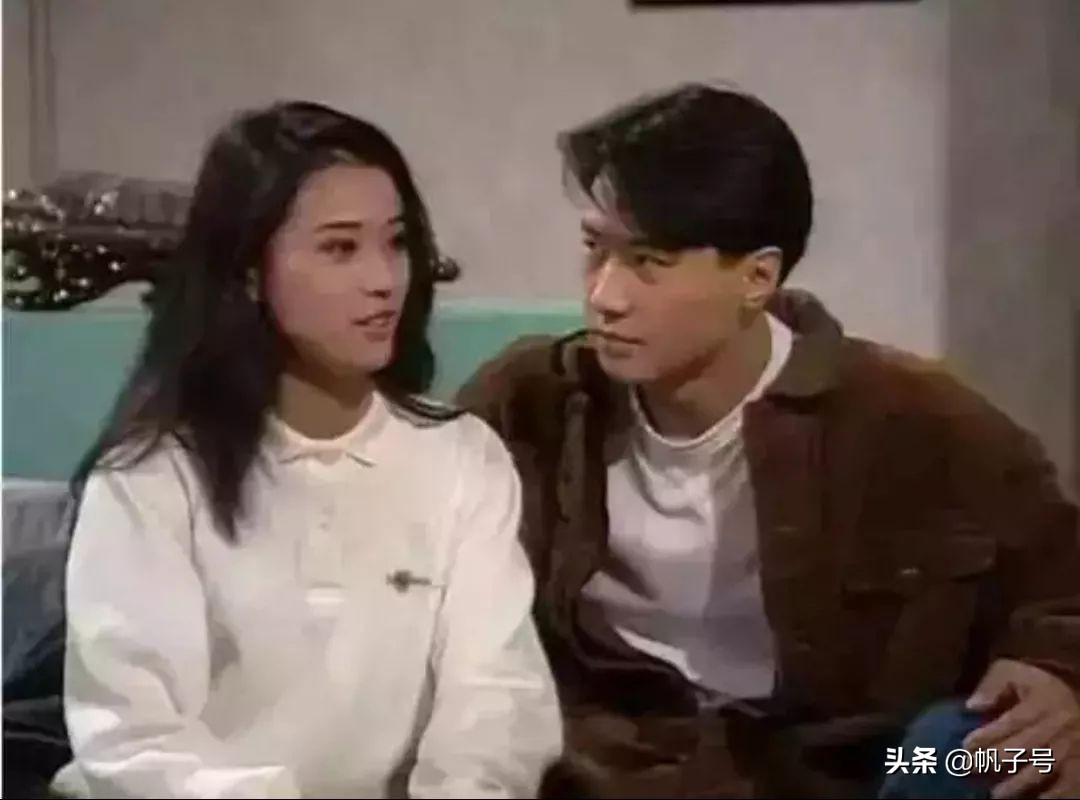 两个“最美周芷若”：美人的中年危机总是来得更猛烈一些