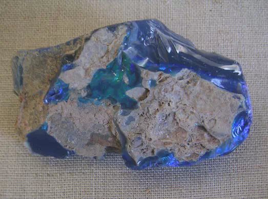 各种宝石原石的种类图片大全,高清彩色宝石原石图片大全