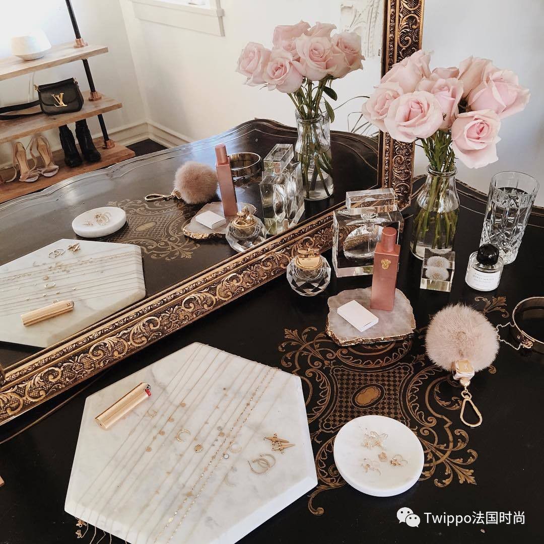 低调的奢牌,花大钱买了一辆豪车